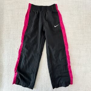Nike Girl's Mesh-lined Wind Pants VGUC 6